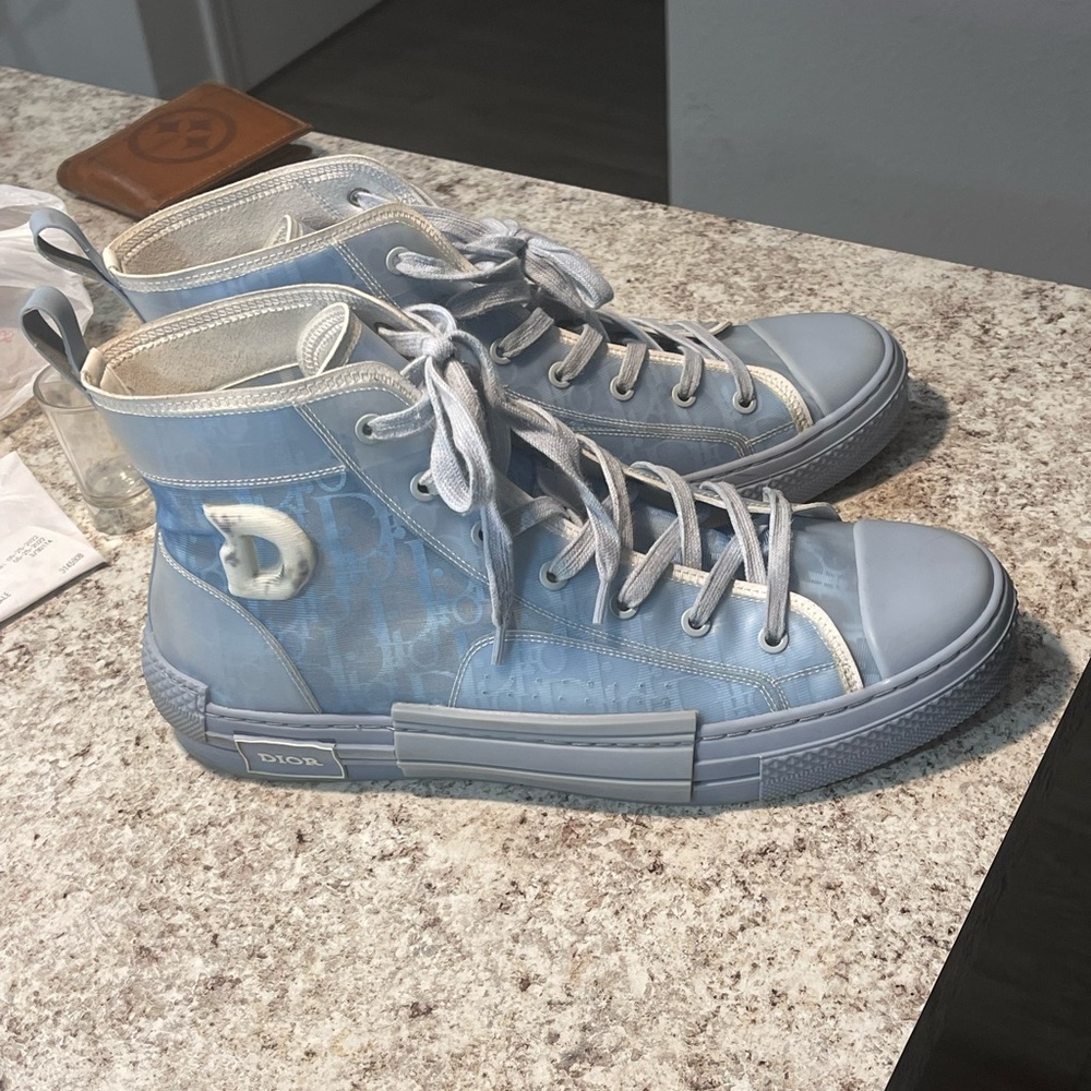 Dior high top shoes